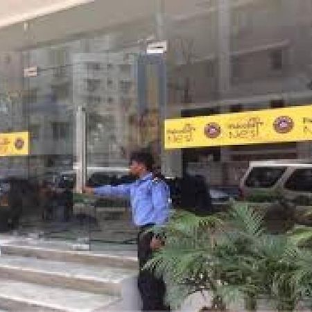 La Riviera Suites Madhapur Хидерабад Екстериор снимка